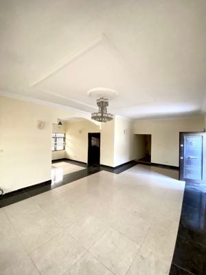 Stately 3 Bedroom Pent-house Apartment with Bq, Chevron, Lekki, Lagos, Flat / Apartment for Rent