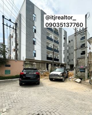 Lovely 2 Bedroom Apartment with Bq, Lekki Phase 1, Lekki Phase 1, Lekki, Lagos, Block of Flats for Sale