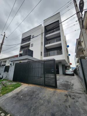 Newly Built 3bed with Pool, Chevron, Lekki, Lagos, Flat / Apartment for Rent