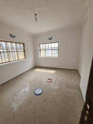 2 Bedrooms Apartment, Palmgrove, Ilupeju, Lagos, Flat / Apartment for Rent