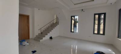 Spacious 5-bedroom Detached House with a 1-room Bq and Driveway, Lekki, Fatai Arobieke Street, Off Admiralty Road, Lekki Phase 1, Lekki Phase 1, Lekki, Lagos, Detached Duplex for Rent