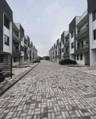 4 Bedrooms Terrace Duplex with a Bq, Guzape District, Abuja, Terraced Duplex for Rent