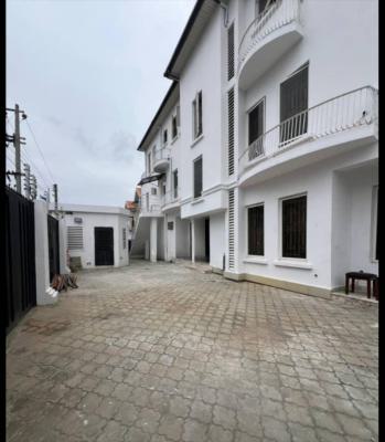 a Standard Fully Serviced 3 Bedroom Penthouse Apartment, Lekki Phase 1, Lekki, Lagos, Flat / Apartment for Rent