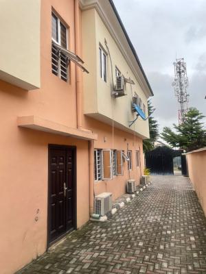 Spacious 3 Bedroom Flat, Lekki Phase 1, Lekki, Lagos, Flat / Apartment for Rent