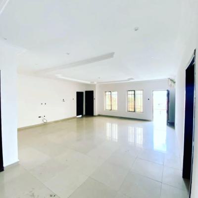 Well Maintained Spacious 3 Bedroom Apartment with Bq, New Road, Chevron, Lekki Phase 2, Lekki, Lagos, Flat / Apartment for Rent