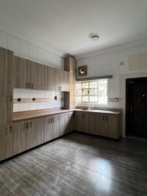 4bedroom Semi Detached with a Bq, Lekki Phase 1, Lekki, Lagos, Semi-detached Duplex for Rent