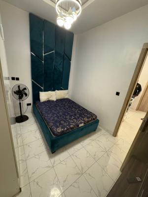 Single Room in a Shared Apartment, Lekki, Lagos, Flat / Apartment for Rent