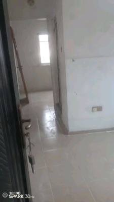 Standard N Executive  Mini Flat, Ibadan Street, Adekunle, Yaba, Lagos, Mini Flat (room and Parlour) for Rent