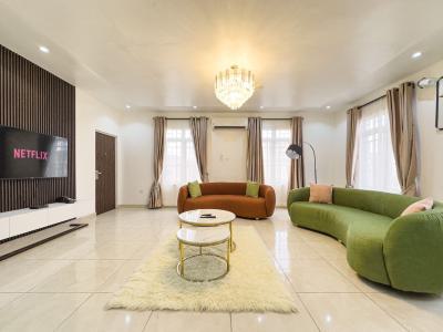 Brand New Spacious 3 Bedroom Apartment with Snooker Board, 9 Oluwakayode Jacobs Crescent, Lekki Phase 1, Lekki, Lagos, Flat / Apartment Short Let