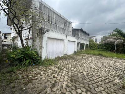 a Corner Peice Land Measuring 1380sqm with a Demolishable Structure, Adeniyi Jones, Ikeja, Lagos, Land for Sale