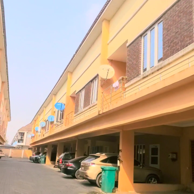 Old Spacious 3bedroom Terrace Duplex, Orchid Road, Lekki, Lagos, Terraced Duplex for Sale