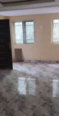 Newly Refurbished 3brm Flat with 2t, 2b, Pop Ceiling, Wardrobes and Ki, Church, Gbagada.  Working Class Preferred.  *rent: 3m P/a, Gbagada, Lagos, Flat / Apartment for Rent