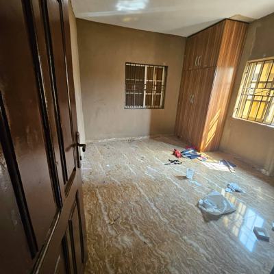 Standard 3 Bedroom Apartment All Room Ensuites (upstairs), Shangisha, Magodo, Lagos, Flat / Apartment for Rent