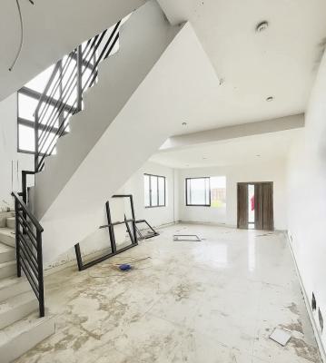 Exquisite 2 Bedroom Loft in a Serviced Court, Off Freedom Way, Lekki Phase 1, Lekki, Lagos, Flat / Apartment for Rent