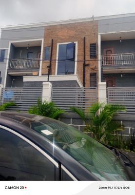 Clean 2bedroom Flat in Cool Area, Off Adetola Aguda, Surulere, Lagos, Flat / Apartment for Rent