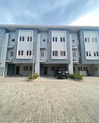 Liveky 3 Bedroom Terrace Duplex with Bq, Chevron New Road, Lekki, Lagos, Terraced Duplex for Sale
