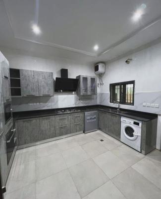 Luxury 4 Bedrooms Tarreced Duplex with Bq, Guzape District, Abuja, Terraced Duplex for Rent