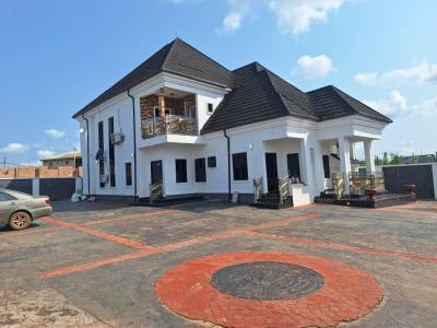 5 Bedrooms Duplex with Bush Bar, Upstairs, Security House, Mtn Mast Road, First Ugbor Road, Benin, Oredo, Edo, Detached Duplex for Sale