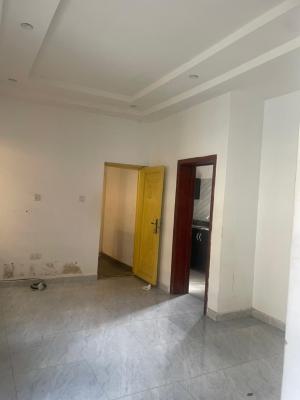 Lovely 2 Bedroom Flat Upstairs, Gra Phase 1, Magodo, Lagos, Flat / Apartment for Rent