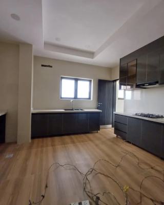 1 Bedroom Flat, Lekki Phase 1, Lekki, Lagos, Mini Flat (room and Parlour) for Rent