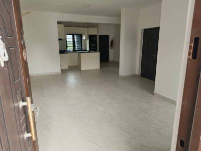 Fully Serviced 2 Bedroom Apartment Upstairs in a Secured Estate, Mobil Road Ajah Ilaje, Ajah, Lagos, Flat / Apartment for Rent