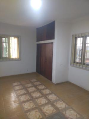 3 Bedroom Flat Up Soluyi Gbagada, Soluyi Gbagada, Gbagada, Lagos, Flat / Apartment for Rent