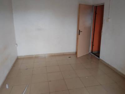 1 Bedroom Flat for a Corporate Lady Only, Adeniyi Jones, Adeniyi Jones, Ikeja, Lagos, Mini Flat (room and Parlour) for Rent