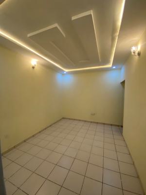 Clean 2 Bedroom Flat, Pay & Packin, Wuse Zone, Wuse, Abuja, Flat / Apartment for Rent