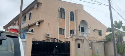 Lovely Built 3 Bedroom Apartment, Lekki Phase 1, Lekki, Lagos, Office Space for Rent