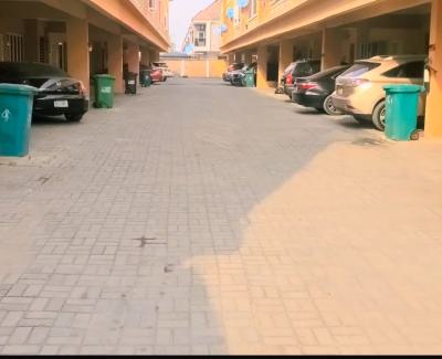 Super Ditress Sell Fully Service  3 Bedroom Duplex Video Is Available, Orchid Road Lekki, Lekki, Lagos, Terraced Duplex for Sale