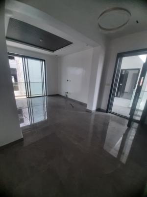 1 Bedroom New Serviced Flat with Fitted Kitchen, Air Conditioners, Swi, Lekki Phase 1, Lekki, Lagos, Flat / Apartment for Rent