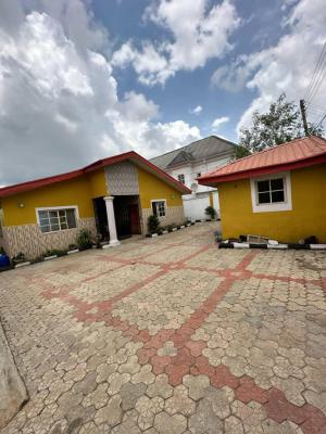 3 Bedroom, 2 Bedroom & Room & Parlour Sc on 1000sqm, Onireke Gra, Dugbe (onireke), Ibadan North-west, Oyo, Block of Flats for Sale