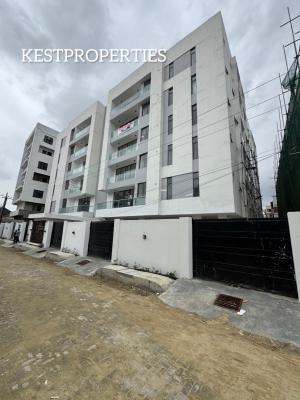 2 Bedroom Apartment with Concierge, Elevator, Pool, Lekki Phase 1, Lekki, Lagos, Flat / Apartment for Sale