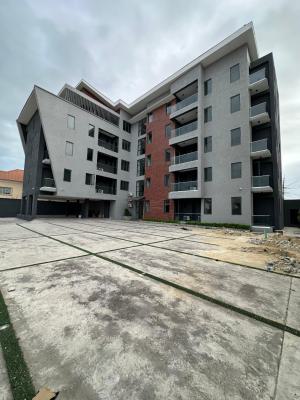 Beautifully Built 1bed Apartment with Pool &gym in Lekki Phase 1, Lekki Phase 1,lekki Lagos ,nigeria, Lekki Phase 1, Lekki, Lagos, Mini Flat (room and Parlour) for Rent