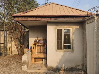 Stunning 3bedroom Bungalow and 2units of 1bed with Bq, Akala Express, Ibadan, Oyo, Terraced Bungalow for Sale