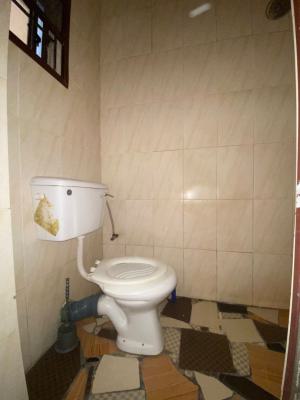 Very Spacious Bq in. a Gated Estate, Chisco, Lekki, Lagos, Self Contain (single Rooms) for Rent