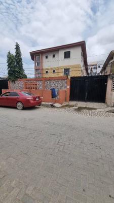 3 Bedroom Apartment in a Secured Estate, Osapa London, Lekki, Lagos, Flat / Apartment for Rent