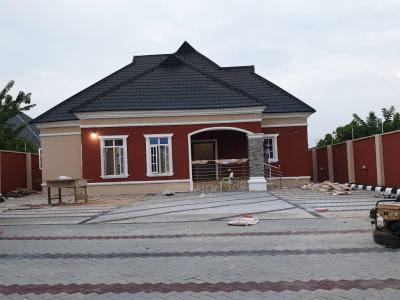 Four Bedroom Bungalow with a Room and Parlour Self Contained, Alagbaka Extension, Akure, Ondo, Detached Bungalow for Sale