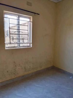 1 Room Self Contain Apartment, Abule Oja, Yaba, Lagos, Self Contain (single Rooms) for Rent