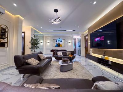 2 Bedrooms Apartment, Jide Oki Street, Victoria Island (vi), Lagos, Flat / Apartment Short Let