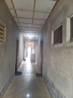 Standard Roomself, Yaba, Lagos, Self Contain (single Rooms) for Rent