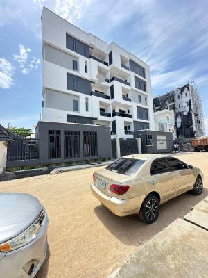 Exquisite 3 Bedroom Apartment with Bq Move in Ready, Lekki Phase 1, Lekki, Lagos, Flat / Apartment for Sale