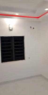 Nice 2 Bedroom Apartment  Upstairs   T 8m Agency 10% Legal 10%, Old Ikoyi, Ikoyi, Lagos, Flat / Apartment for Rent