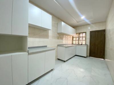 Luxury 3 Bedroom Apartment, Gra Phase 1, Magodo, Lagos, Flat / Apartment for Rent