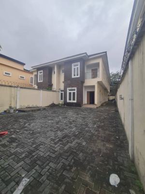 5 Bedrooms Semi Detached with a Bq in a Serene and Gated Estate Idado, Idado, Lekki, Lagos, Semi-detached Duplex for Rent