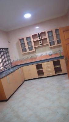 a Well Maintained 4 Bedroom Detached with a 2 Rooms Bq, Lekki Phase 1, Lekki, Lagos, Detached Duplex for Rent