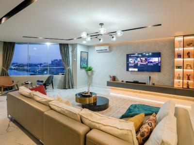 Sleek 3-beds Waterfront Apartment with Jetty, Gym, Ps5 & Snookerboard, Located at Admiralty Way,, Lekki Phase 1, Lekki, Lagos, Flat / Apartment for Sale