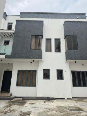 Fully Serviced 4 Bedroom, Lekki Phase 1, Lekki, Lagos, Flat / Apartment for Rent