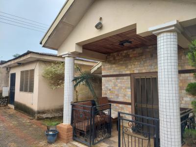 a 700sqm Land with a 3 Bedroom Bungalow, Ibikunle Street, Adeyi, Old Bodija, Old Bodija, Ibadan, Oyo, Land for Sale