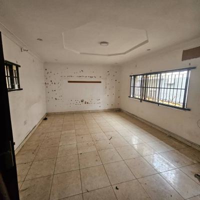 2bedroom Apartment in Magodo Shangisha Phase 2 Gra  L, Gra Phase 2, Magodo, Lagos, Flat / Apartment for Rent